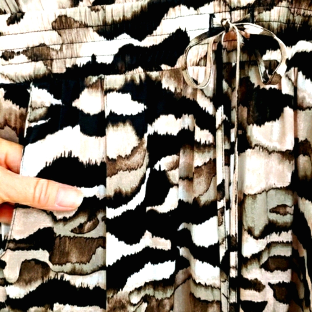 NWOTJennifer Lopez Camo/Zebra Autumn Rose Jumpsuit - Picture 5 of 13